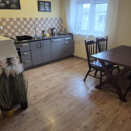 Apartament Alcatraz Z Kominkiem 卡缅纳古拉 外观 照片